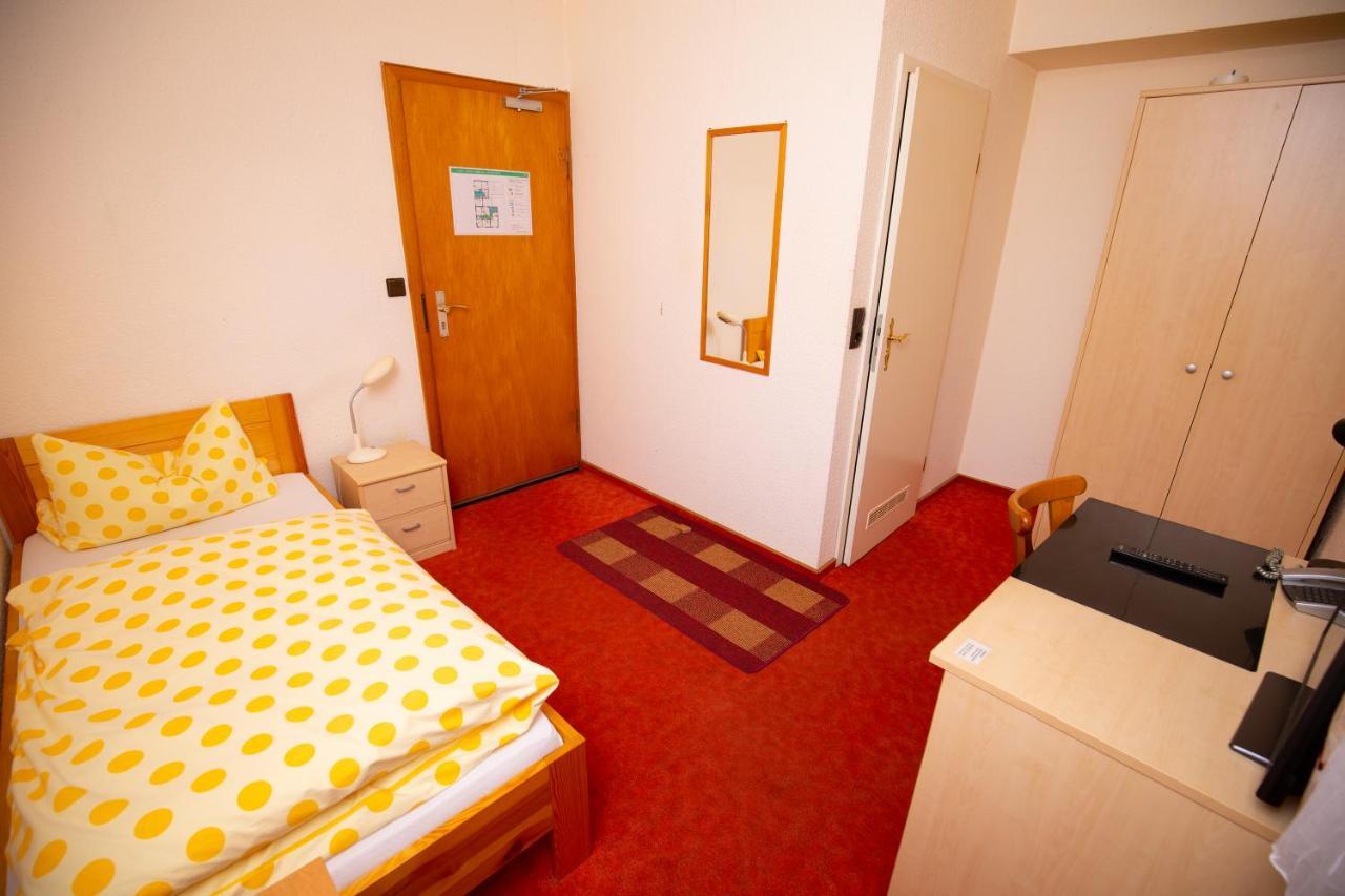 Elim Hotel Hochheim am Main Bagian luar foto